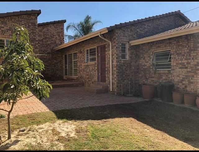 4 BEDROOM PROPERTY TO RENT IN SUNDOWNER